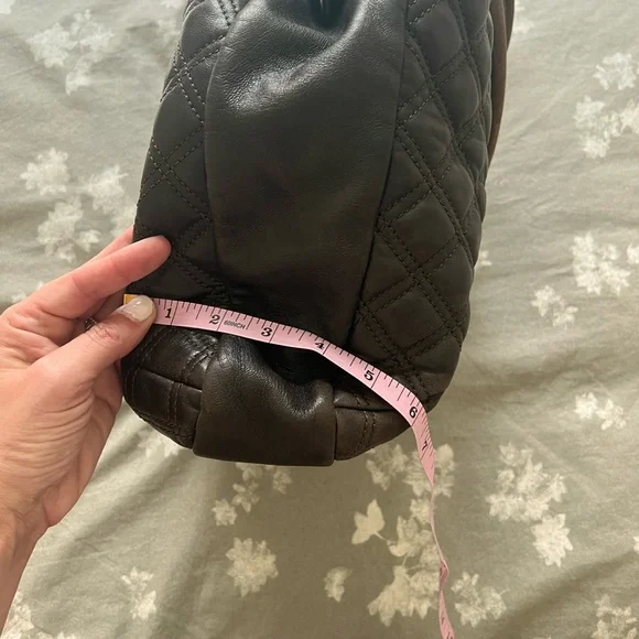 Marc Jacobs brown Leather quilted satchel with long strap - Picture 8 of 8